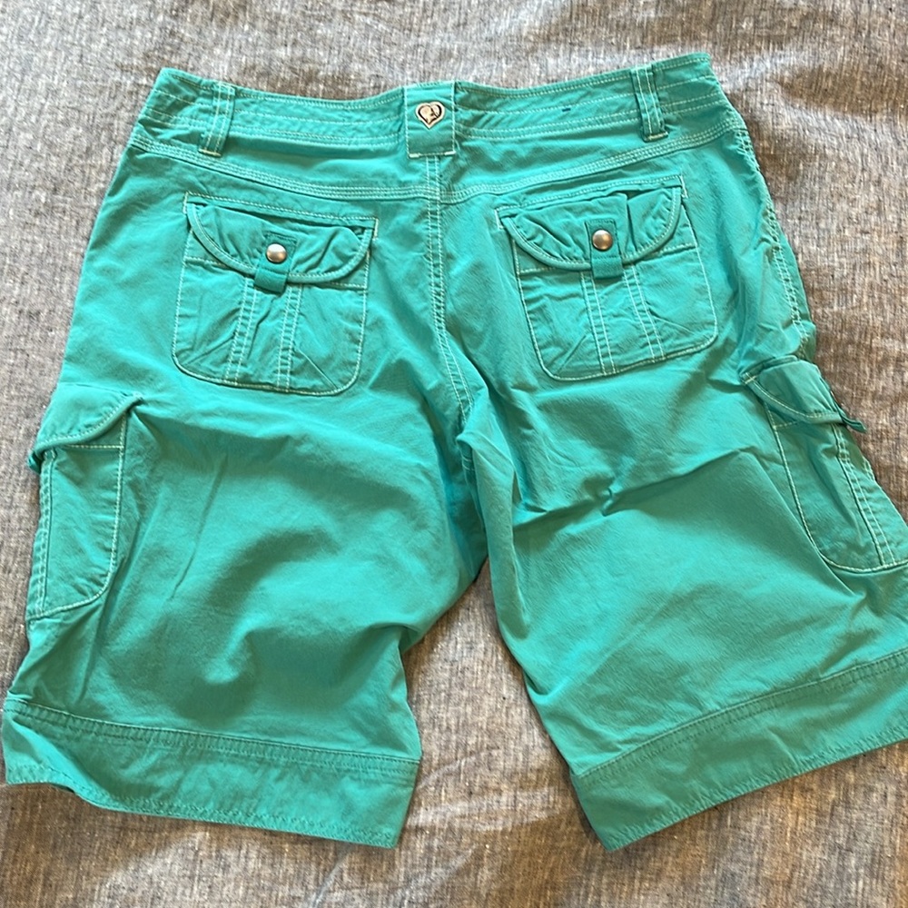Kuhl Woman’s Shorts - Picture 5 of 9